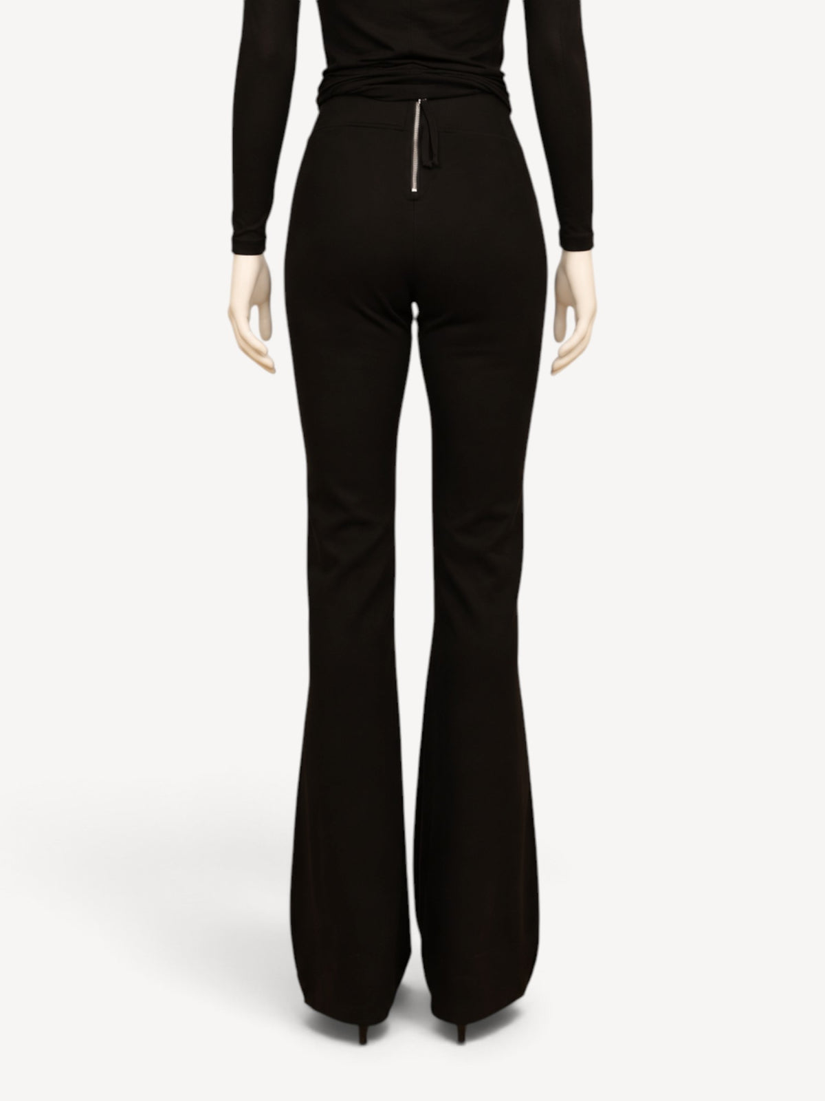 WST 433 | Black