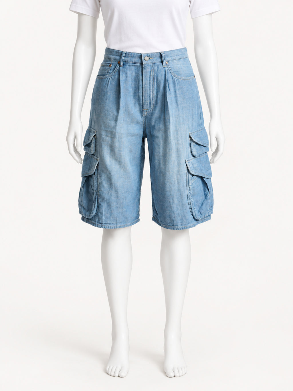 Denimist Kelby Cargo Short | Indigo Chambray – front view