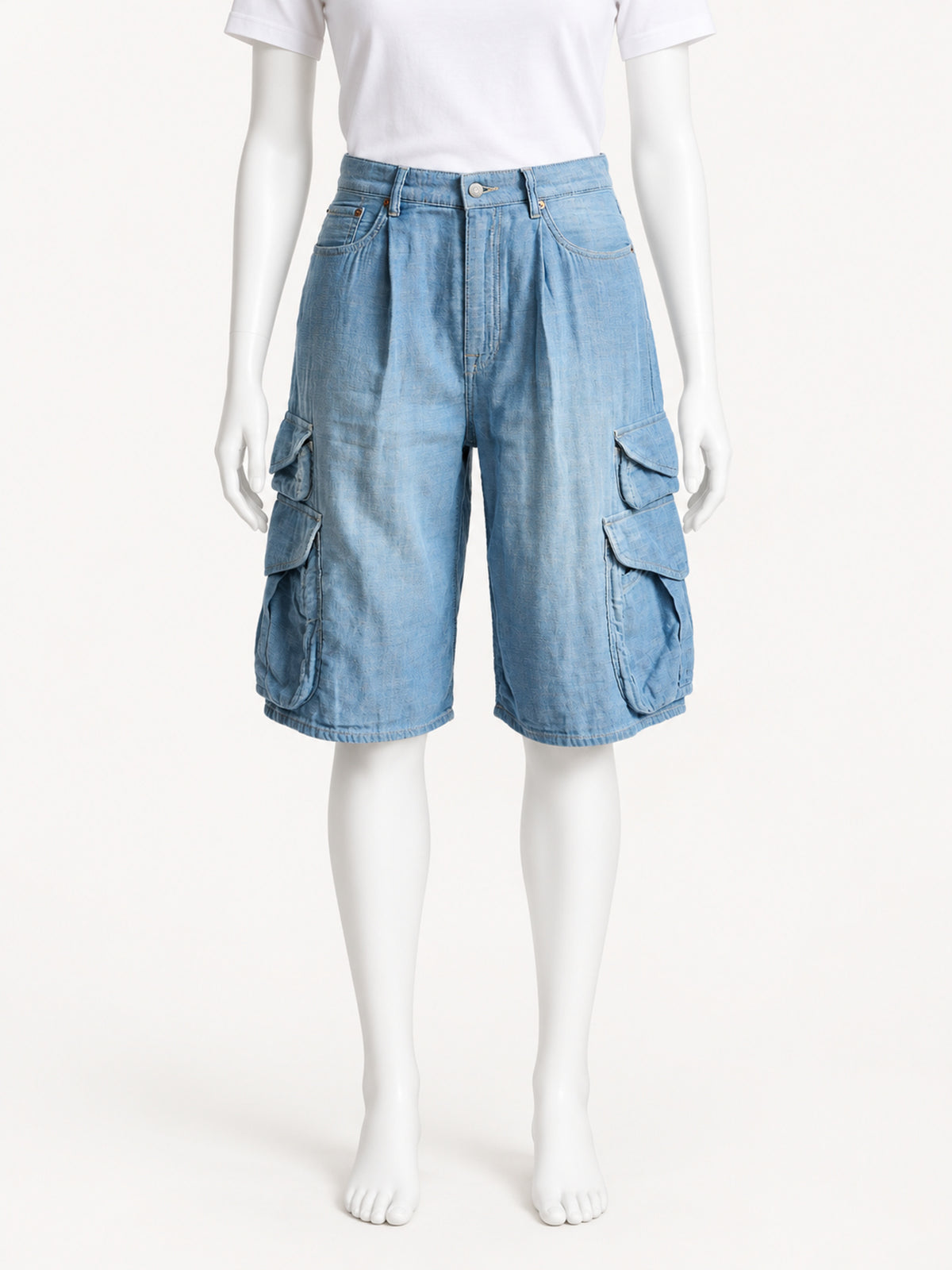 Denimist Kelby Cargo Short | Indigo Chambray – front view