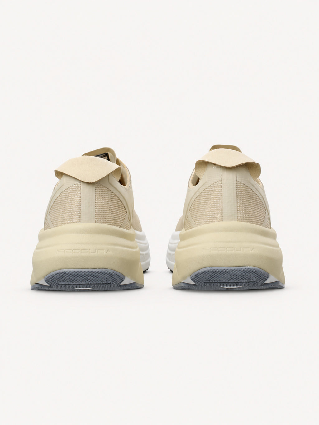Fessura speed 05 sand — back view