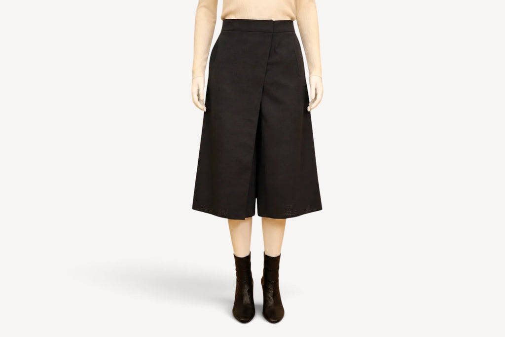 Wrap Short | Navy Tartan