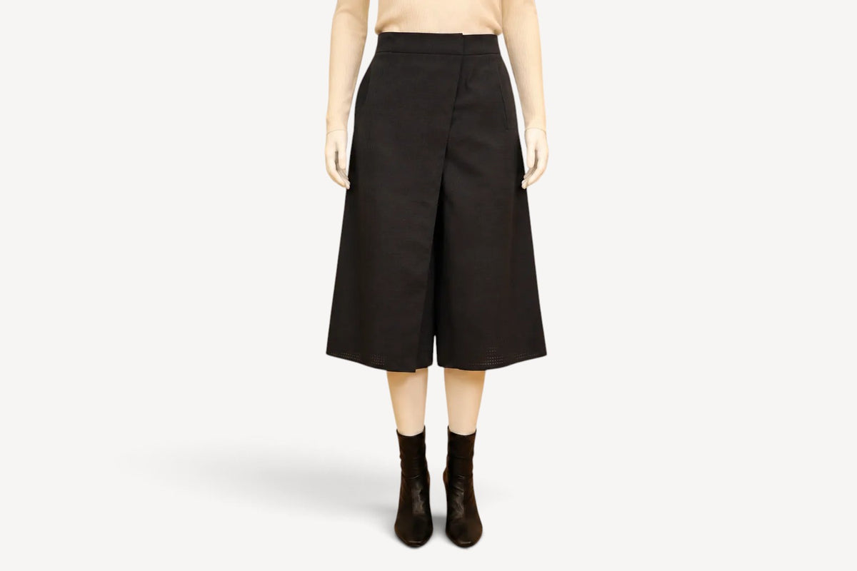 Wrap Short | Navy Tartan