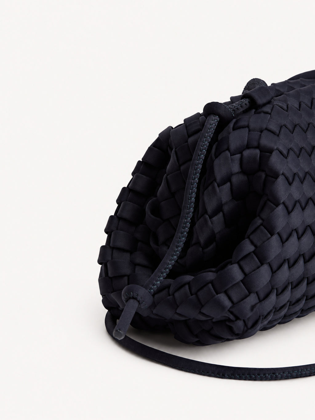 Marrea Pouch Mini | Almost Midnight – detail view