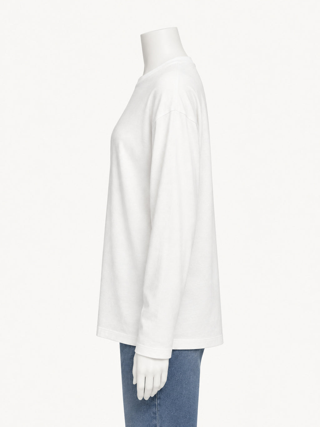 Extreme Cashmere N.452 Rock in snow — side view