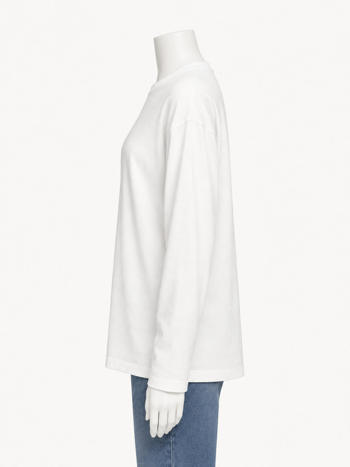 Extreme Cashmere N.452 Rock in snow — side view