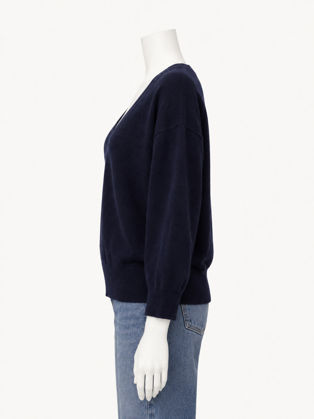 Extreme Cashmere N.491 Pearl in navy — side view