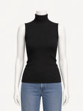 Extreme Cashmere N.502 Collo in black — front view
